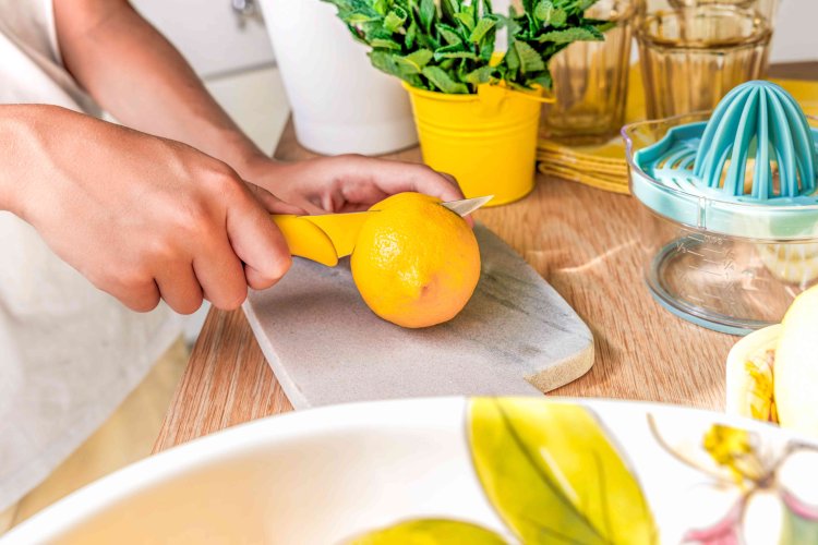 4 Food Editors Agree: This Is the Best Cutting Board